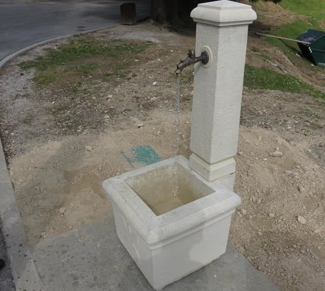 Nove slavine za vodu na groblju u Otruševcu