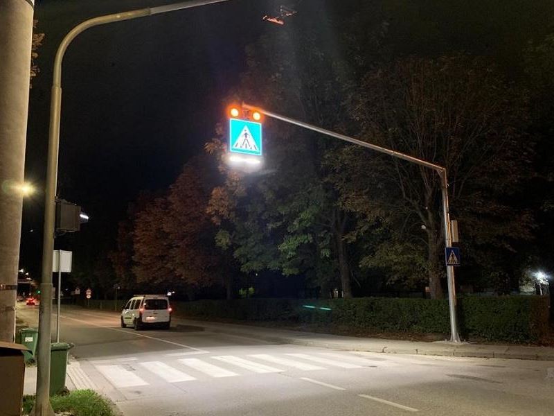 Novi svjetlosni prometni znak za veću sigurnost pješaka